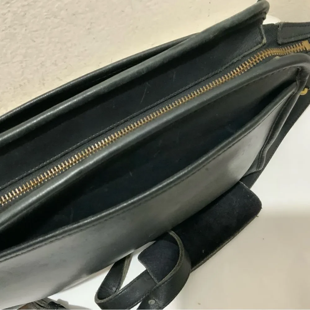 COACH Black Leather Shoulder Crossbody Strap Purse 1980s